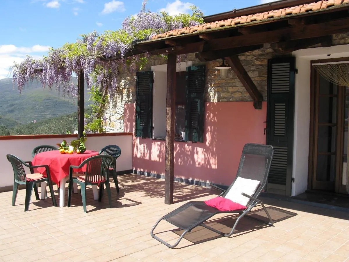 Lantgård Agriturismo La Vigna Chiusanico Italien