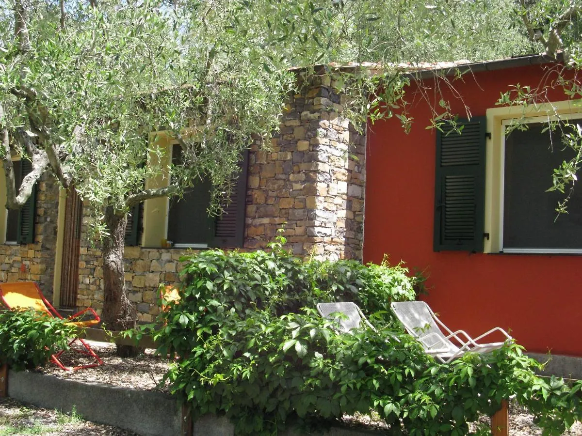 Agriturismo La Vigna Chiusanico Lantgård